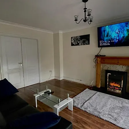 Сasa de vacaciones Entire 2 Bedroom House With Indoor Fireplace Dublín